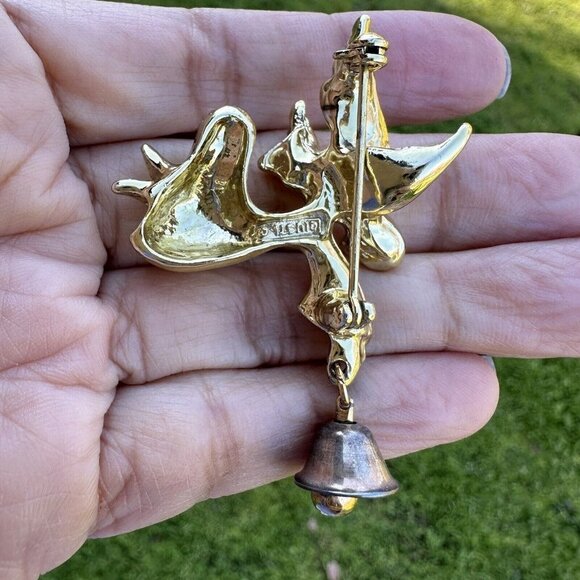Vintage Giusti Gigi Brooch Pin Angel Guardian Bell Gold Tone Signed 2.25" L - Picture 3 of 5